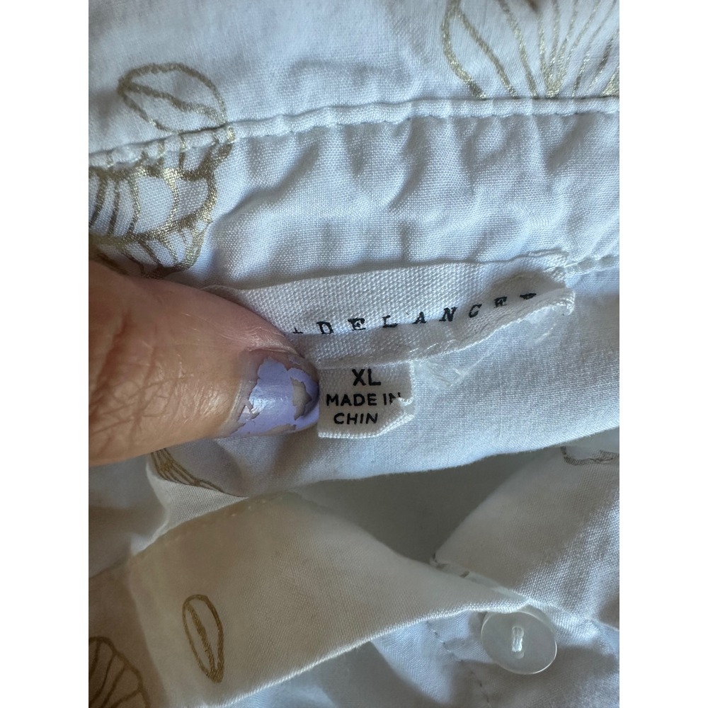 Jane + Delancey Womens XL White Gold Seashell Print Short Sleeve Button Shirt - Picture 6 of 8